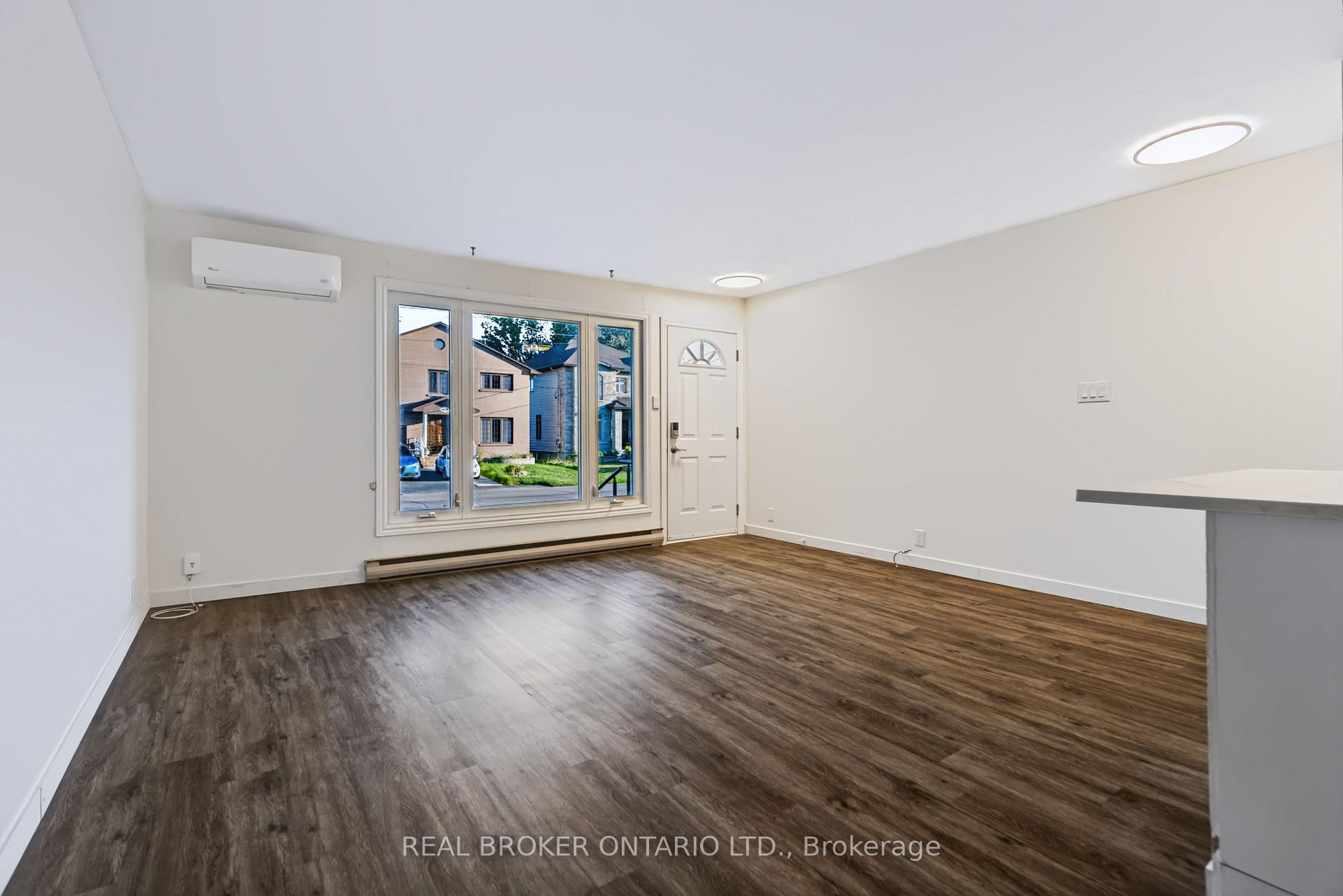 Photo 4 of Unit A, 1525 Rosebella Avenue, Ottawa, Blossom Park/Kemp Park/Findlay Creek — HOMEH
