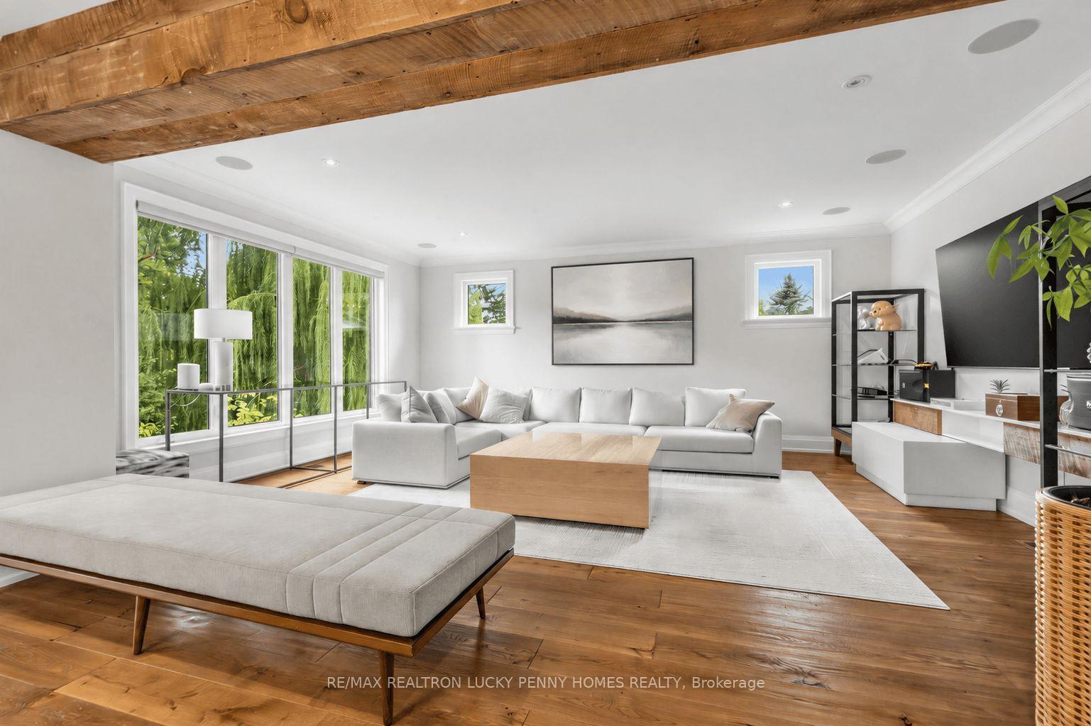 Photo 9 of 11 Victoria Avenue, Markham, Unionville — HOMEH