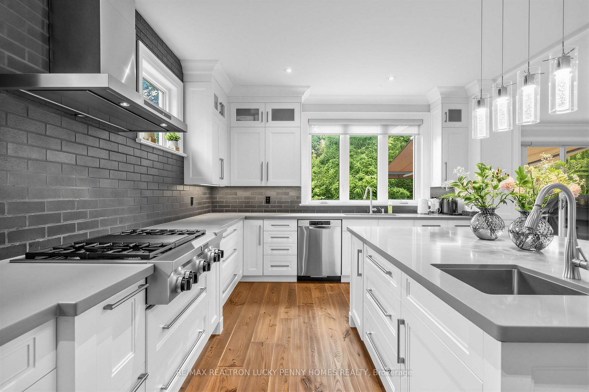Photo 16 of 11 Victoria Avenue, Markham, Unionville — HOMEH