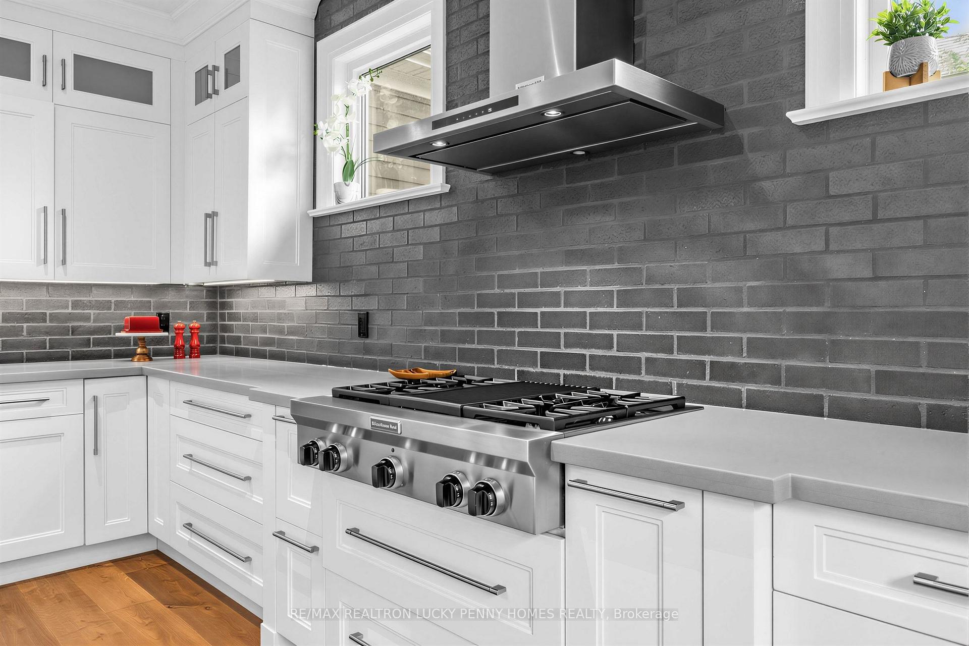 Photo 17 of 11 Victoria Avenue, Markham, Unionville — HOMEH