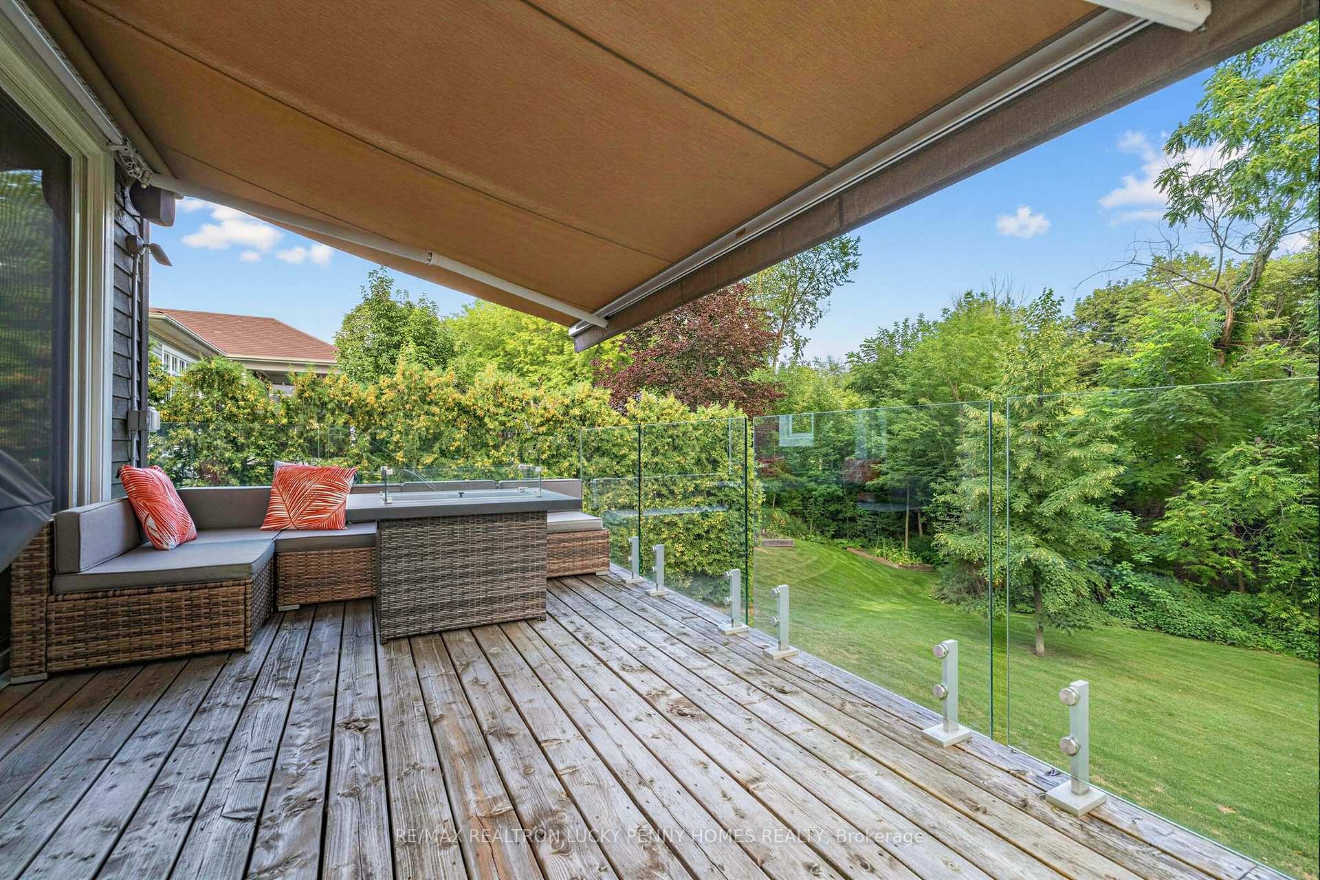 Photo 39 of 11 Victoria Avenue, Markham, Unionville — HOMEH