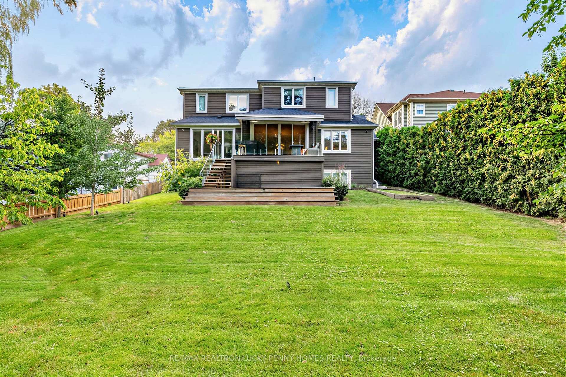 Photo 44 of 11 Victoria Avenue, Markham, Unionville — HOMEH