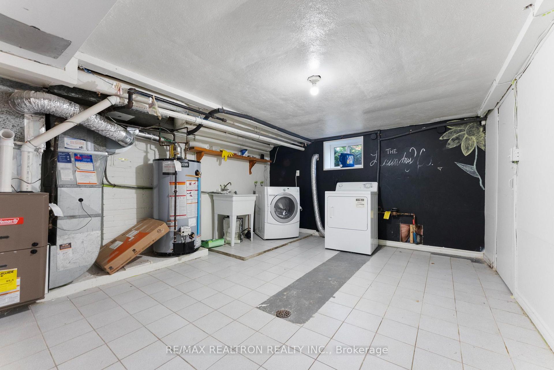 Photo 31 of 41 Ashbury Avenue, Toronto, Oakwood Village — HOMEH