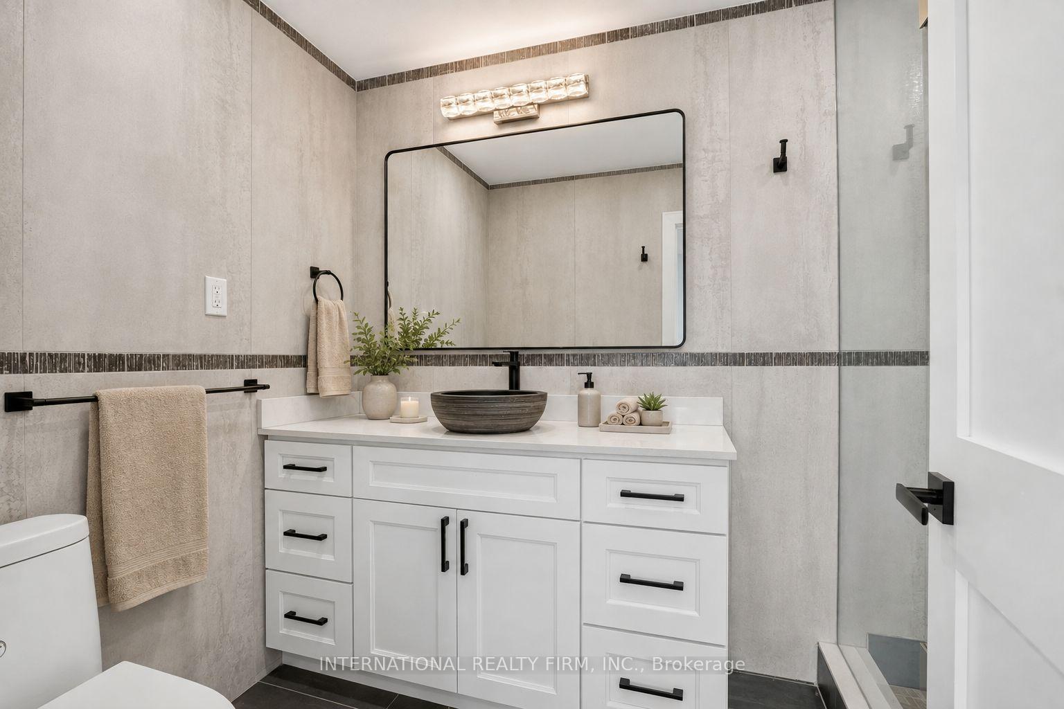 Photo 22 of 3 Taunus Court, Clarington, Rural Clarington — HOMEH