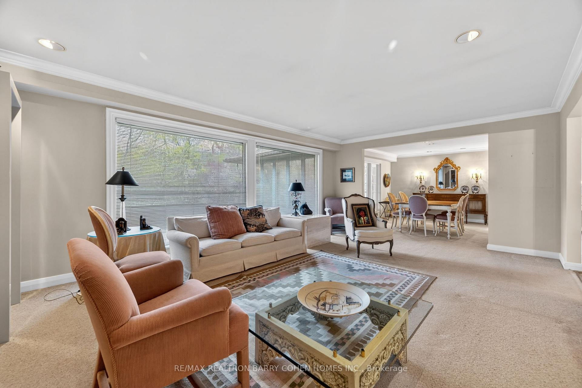 Photo 10 of 18 Brian Cliff Drive, North York, Banbury-Don Mills — HOMEH