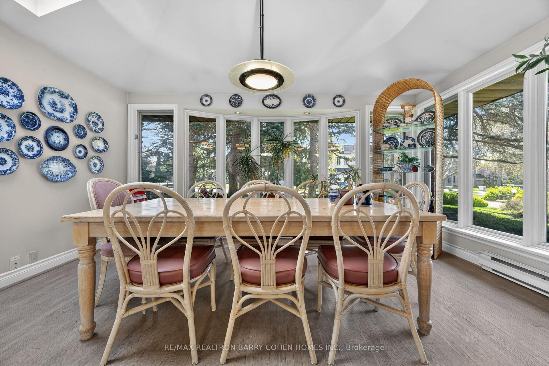 Photo 16 of 18 Brian Cliff Drive, North York, Banbury-Don Mills — HOMEH