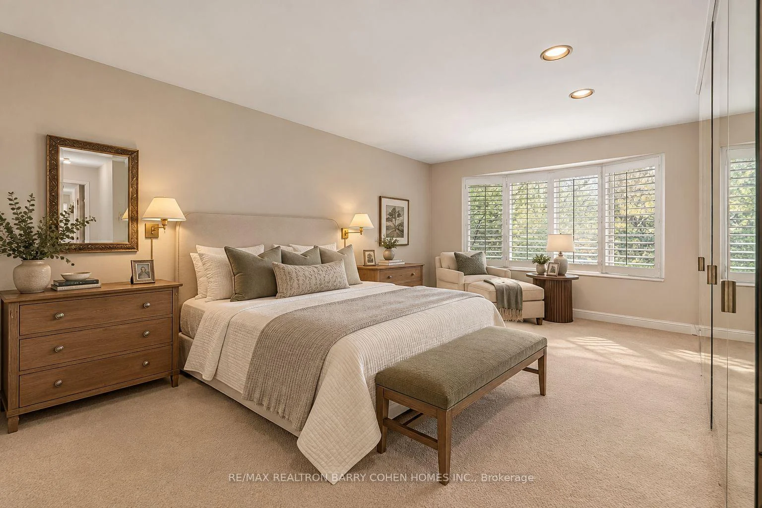 Photo 28 of 18 Brian Cliff Drive, North York, Banbury-Don Mills — HOMEH