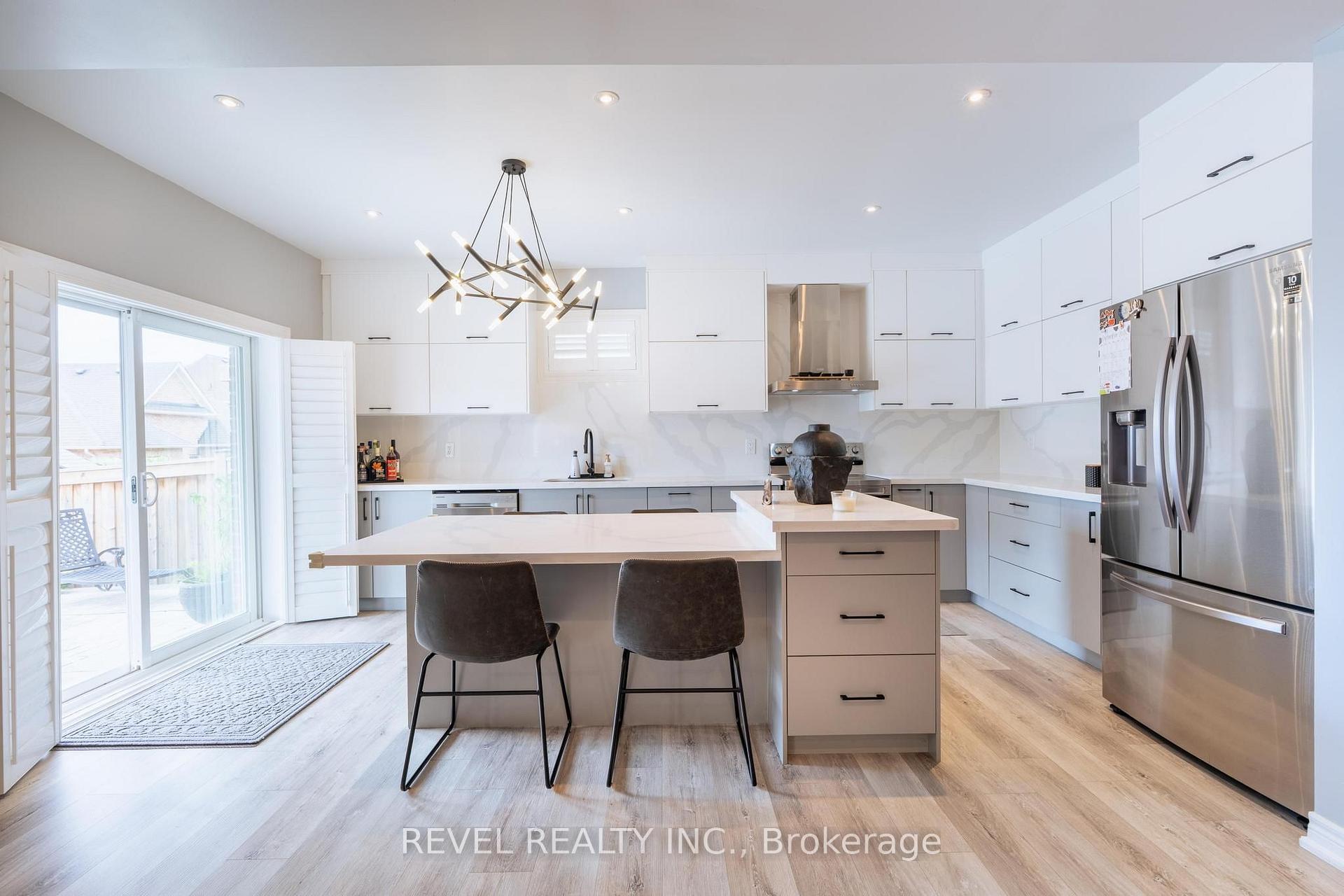 Photo 61 of 49 Victoria Street E, Innisfil, Cookstown — HOMEH