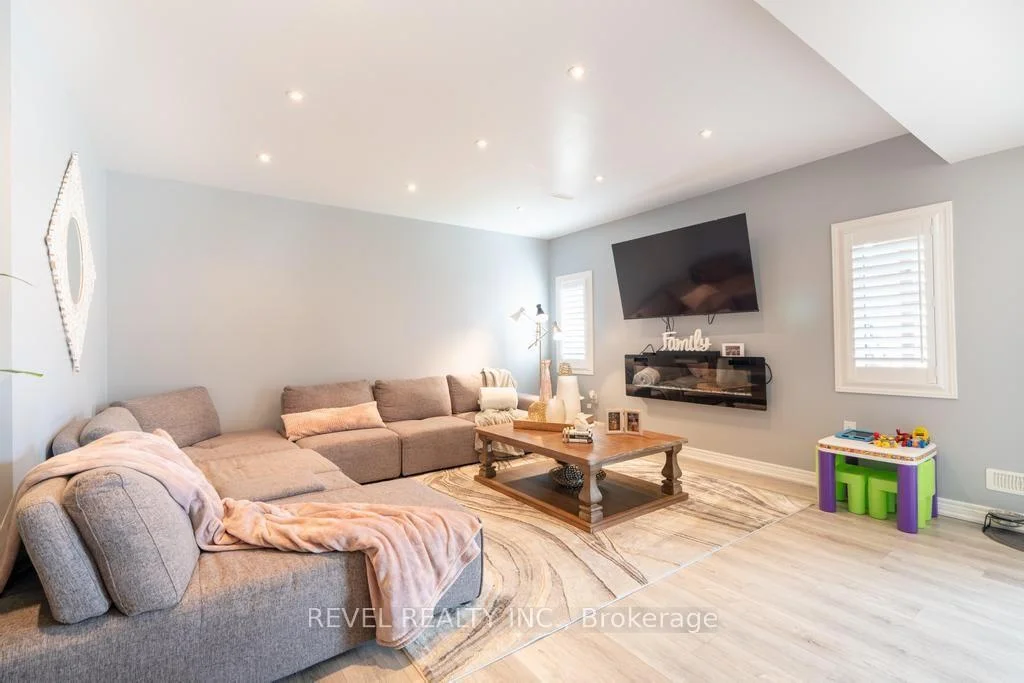 Photo 87 of 49 Victoria Street E, Innisfil, Cookstown — HOMEH