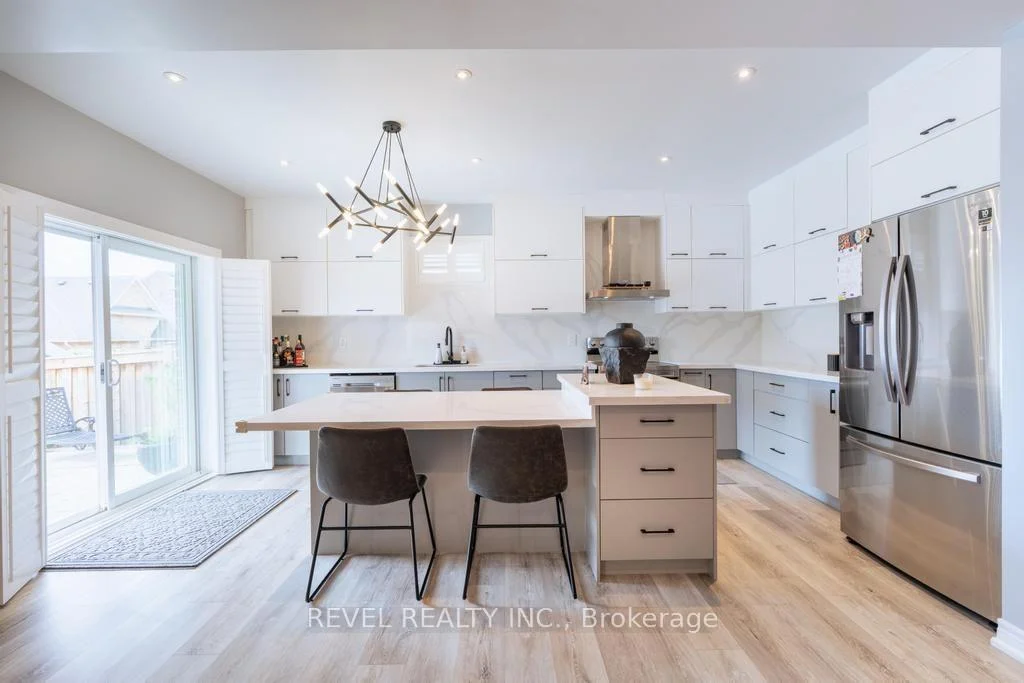 Photo 99 of 49 Victoria Street E, Innisfil, Cookstown — HOMEH