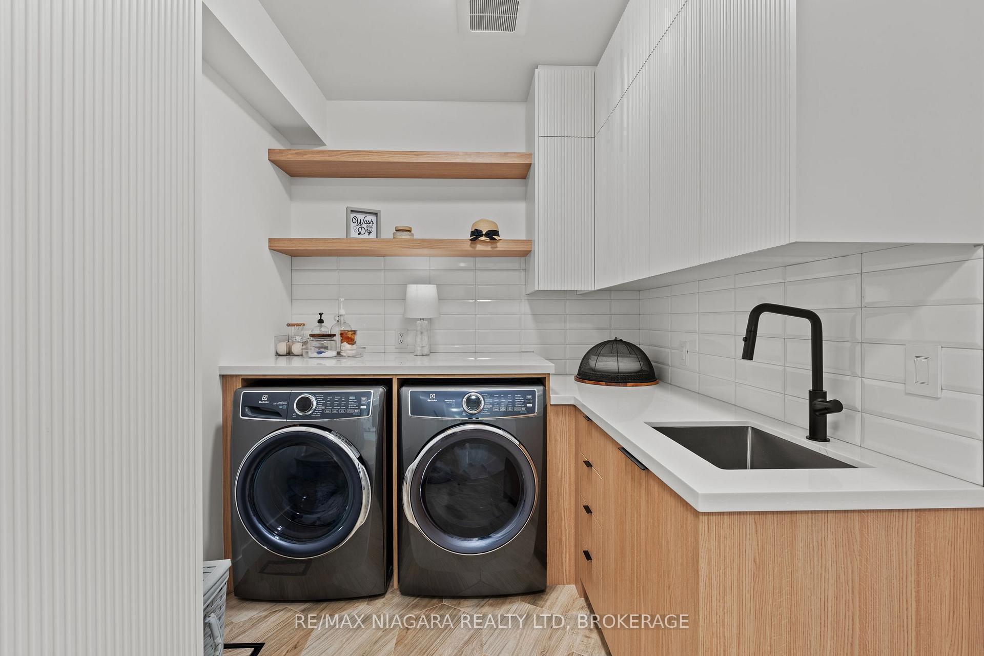 Photo 10 of 55 Swan Avenue, Pelham, Fonthill — HOMEH