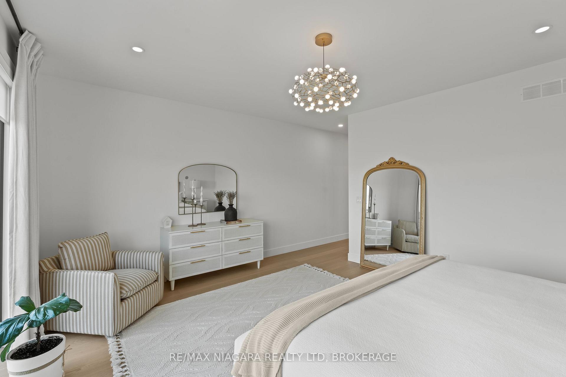 Photo 17 of 55 Swan Avenue, Pelham, Fonthill — HOMEH