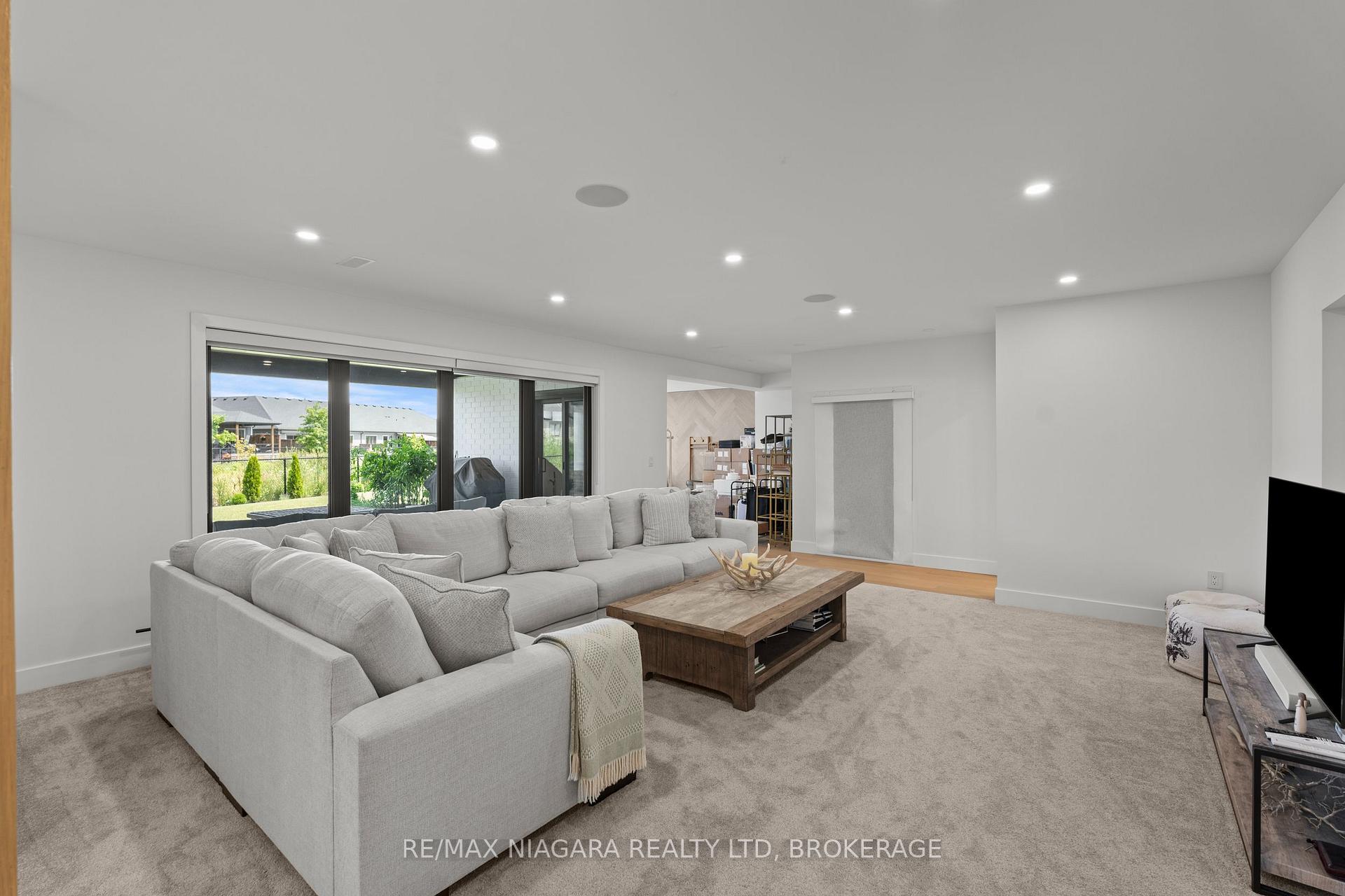 Photo 27 of 55 Swan Avenue, Pelham, Fonthill — HOMEH