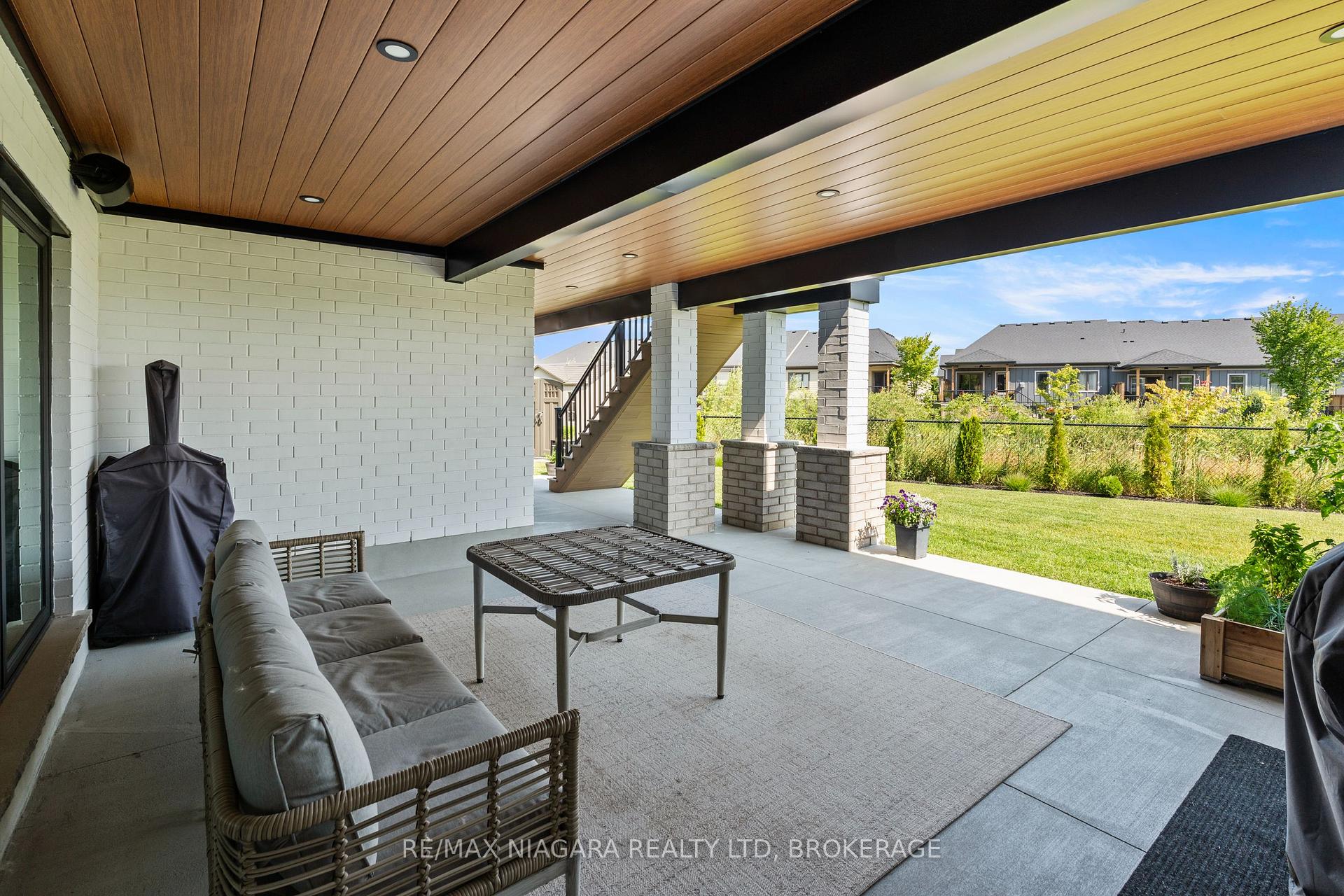 Photo 44 of 55 Swan Avenue, Pelham, Fonthill — HOMEH