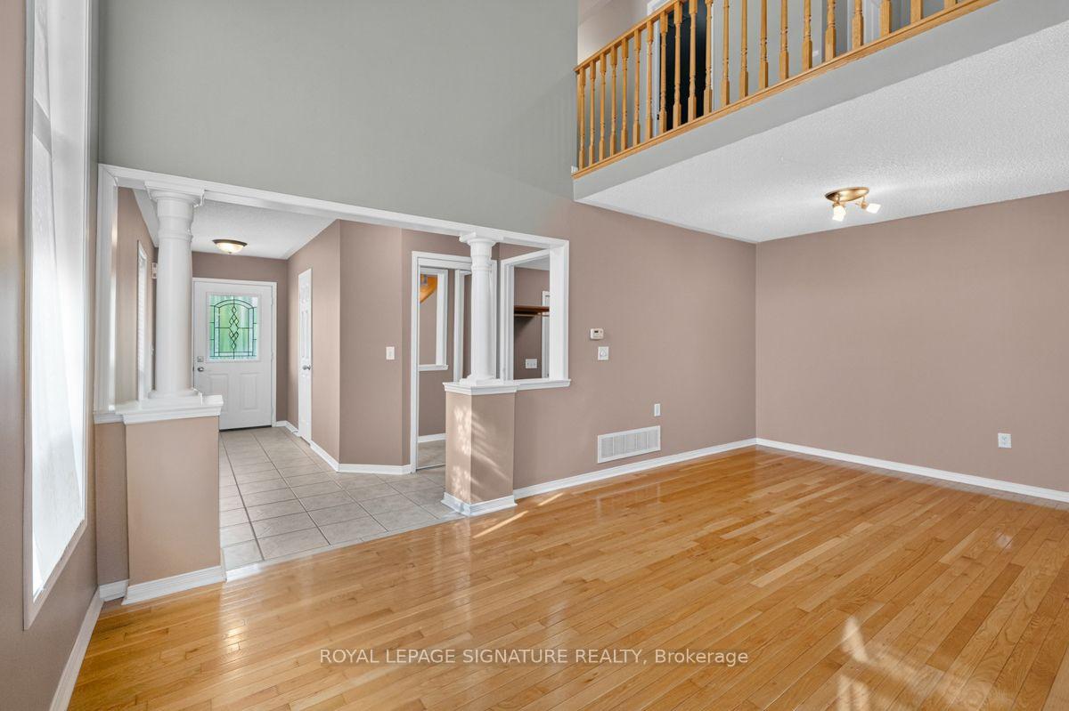 Photo 7 of 19 Mossgrove Crescent, Brampton, Northwest Sandalwood Parkway — HOMEH