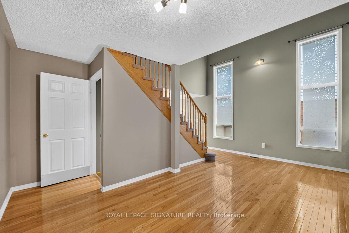Photo 8 of 19 Mossgrove Crescent, Brampton, Northwest Sandalwood Parkway — HOMEH