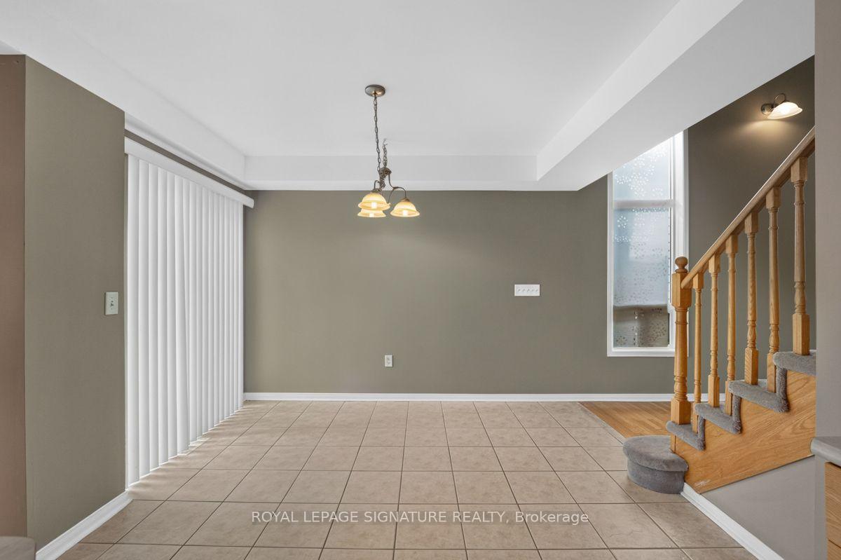 Photo 9 of 19 Mossgrove Crescent, Brampton, Northwest Sandalwood Parkway — HOMEH