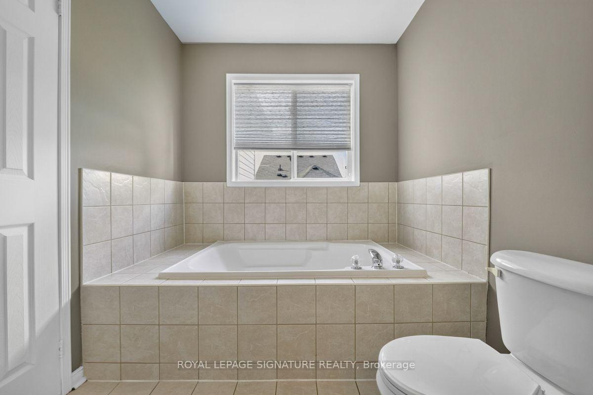 Photo 22 of 19 Mossgrove Crescent, Brampton, Northwest Sandalwood Parkway — HOMEH