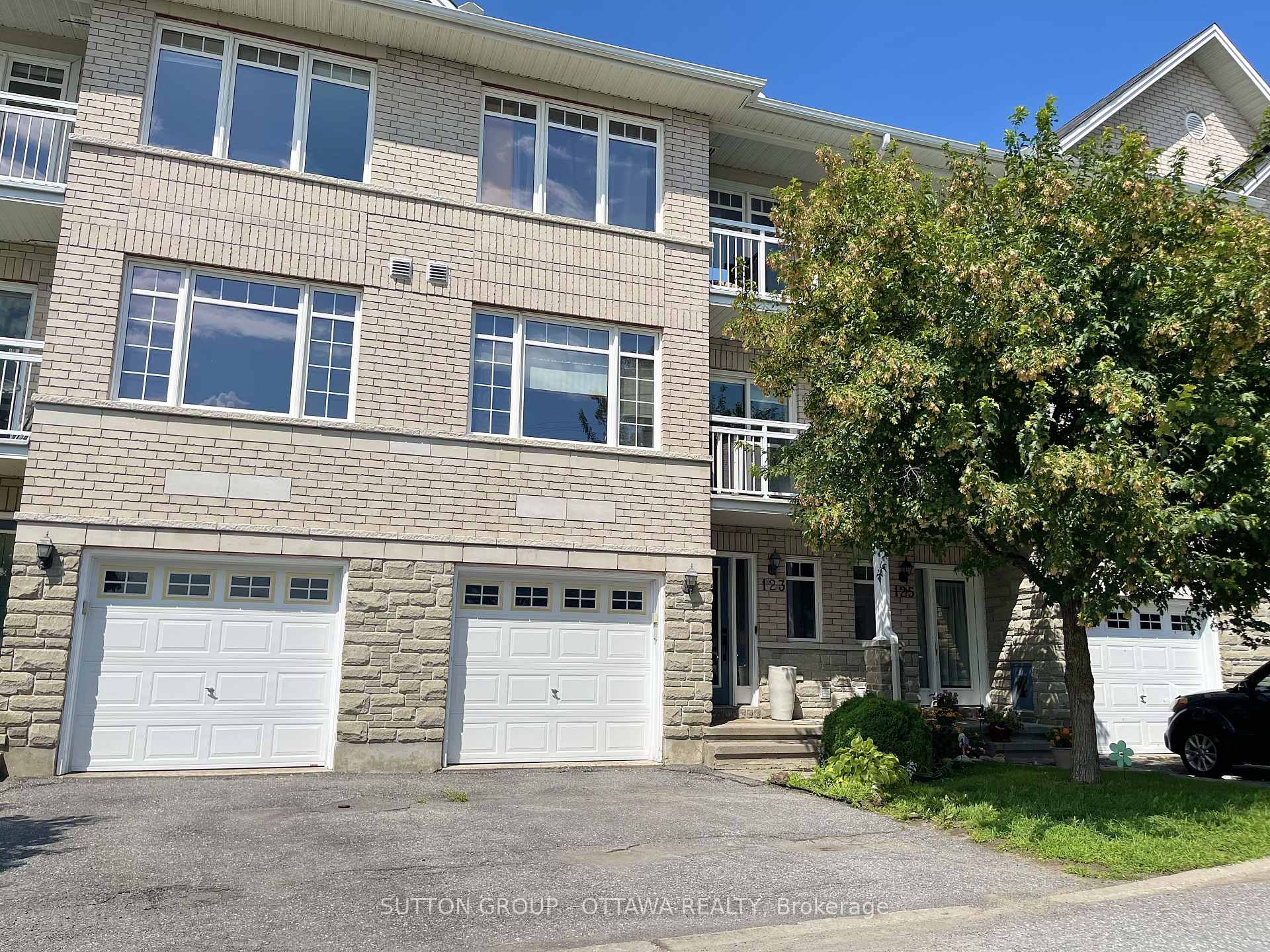 Photo of Unit 18, 123 Corinth Private