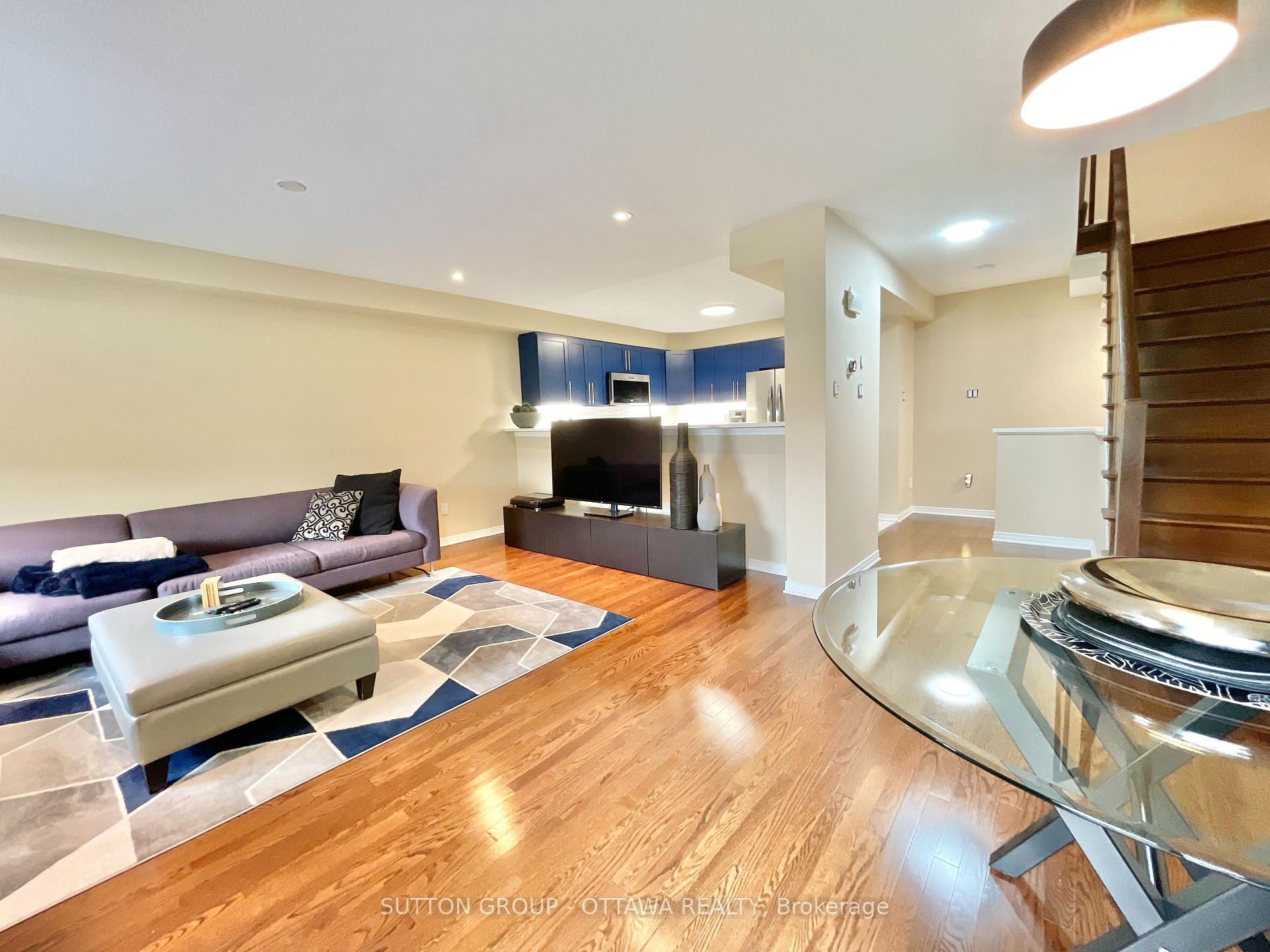 Photo 3 of Unit 18, 123 Corinth Private, Ottawa, Merivale Industrial Park/Citiplace — HOMEH
