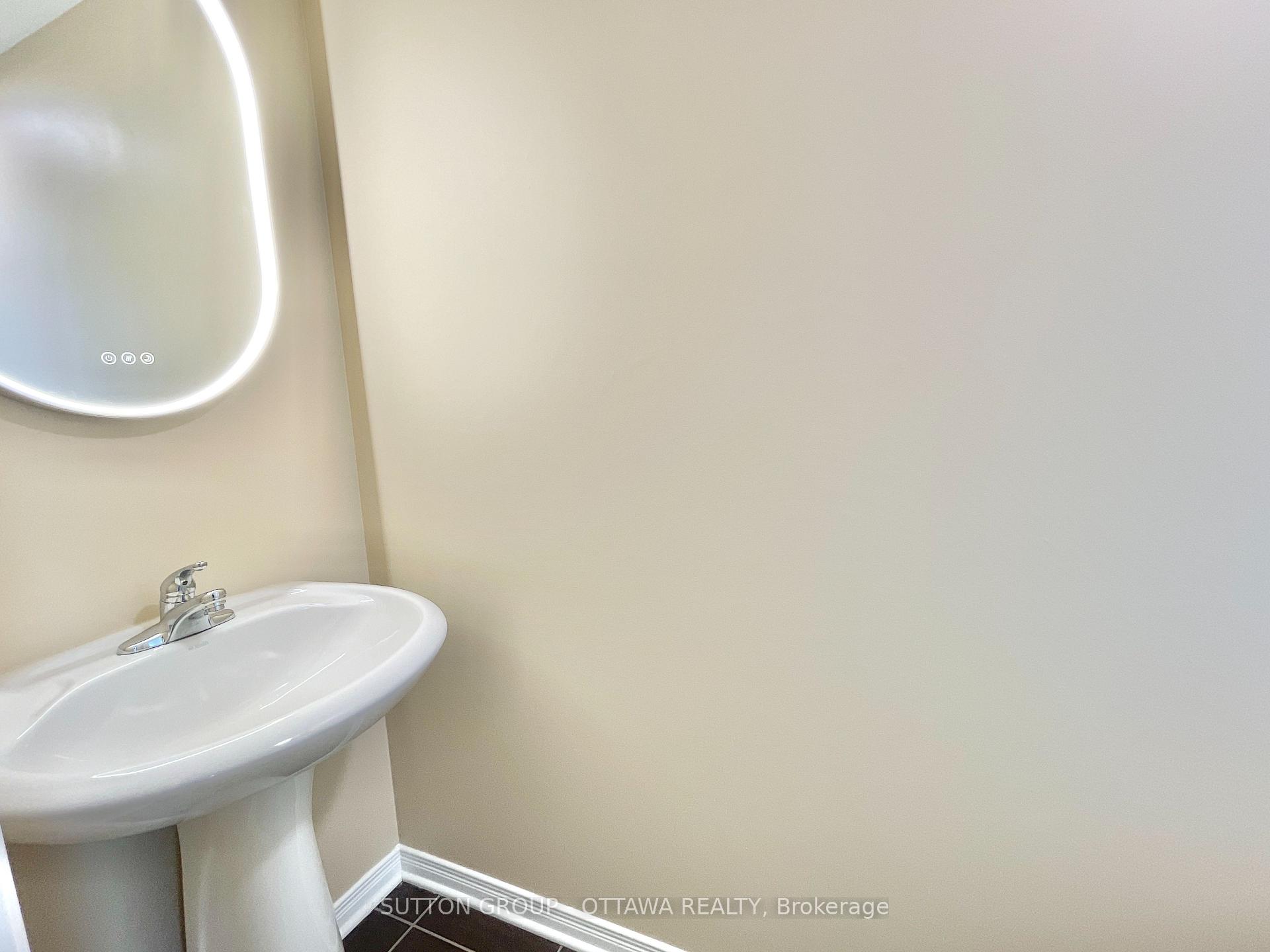 Photo 17 of Unit 18, 123 Corinth Private, Ottawa, Merivale Industrial Park/Citiplace — HOMEH