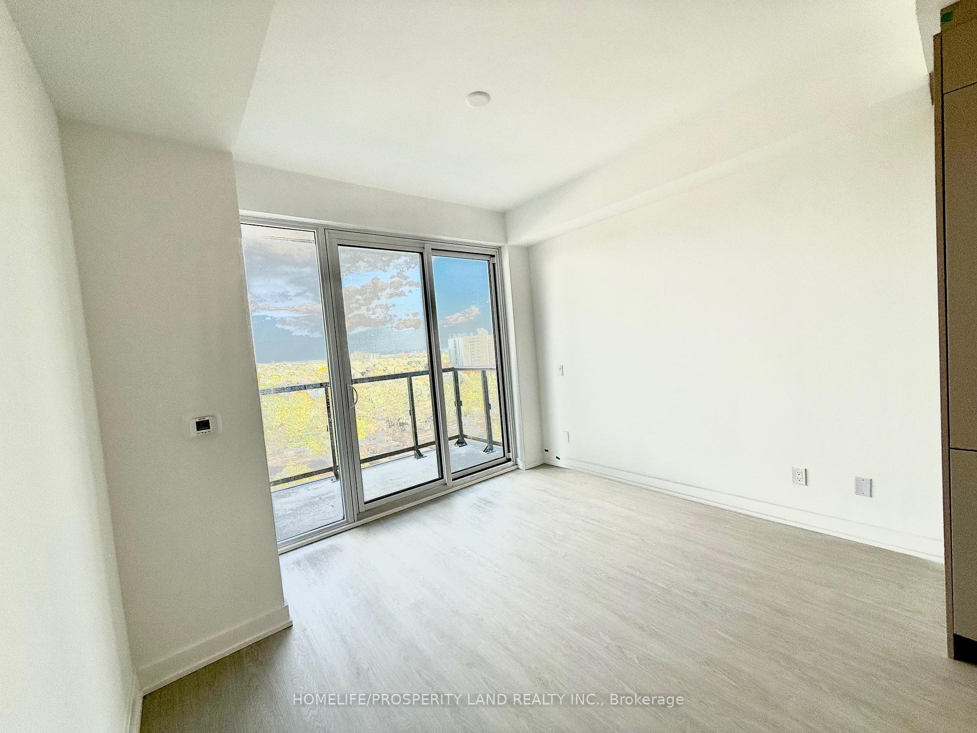Photo 4 of Unit 814, 8188 Yonge Street, Vaughan, Uplands — HOMEH