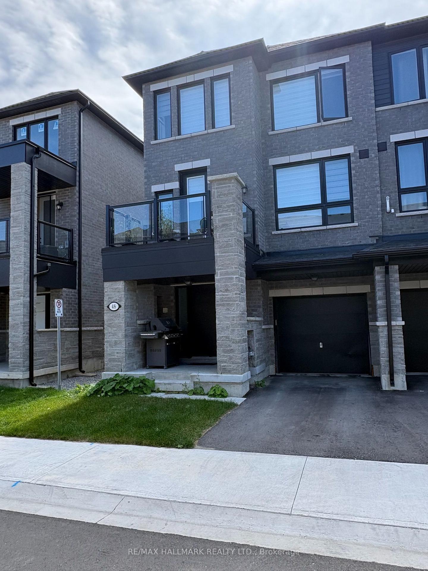 Photo 2 of 48 Spry Lane, Barrie, Innis-Shore — HOMEH