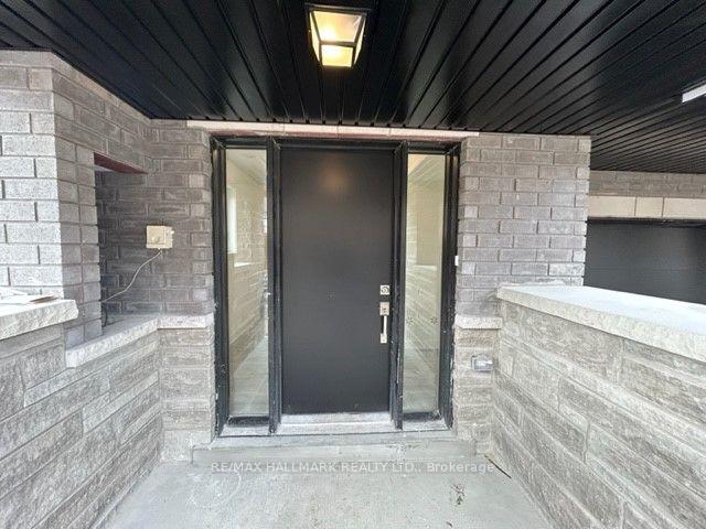 Photo 6 of 48 Spry Lane, Barrie, Innis-Shore — HOMEH