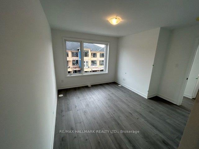 Photo 23 of 48 Spry Lane, Barrie, Innis-Shore — HOMEH