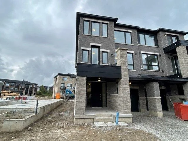 Photo 28 of 48 Spry Lane, Barrie, Innis-Shore — HOMEH