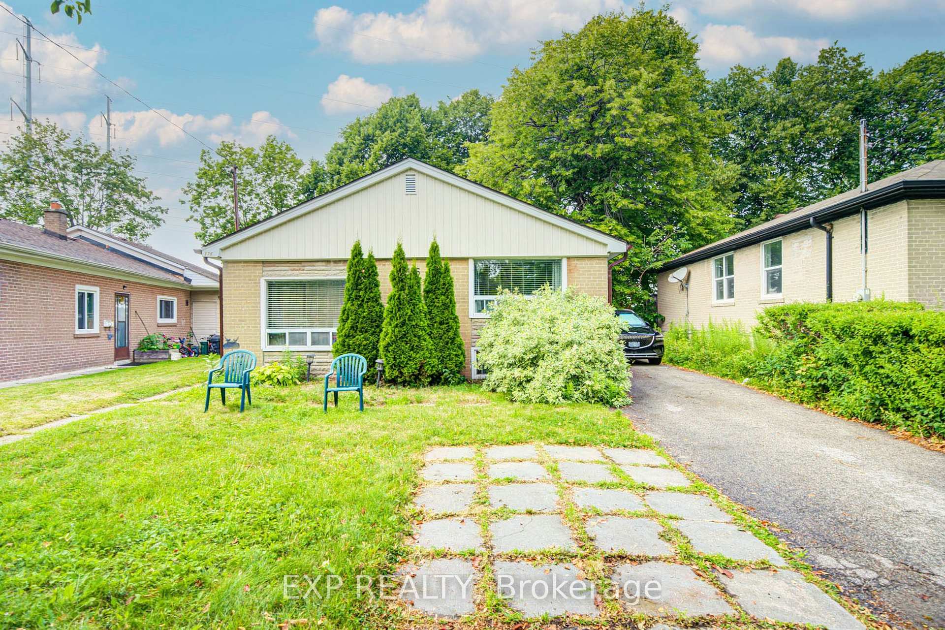Photo 1 of 176 Sedgemount Drive, Scarborough, Woburn — HOMEH