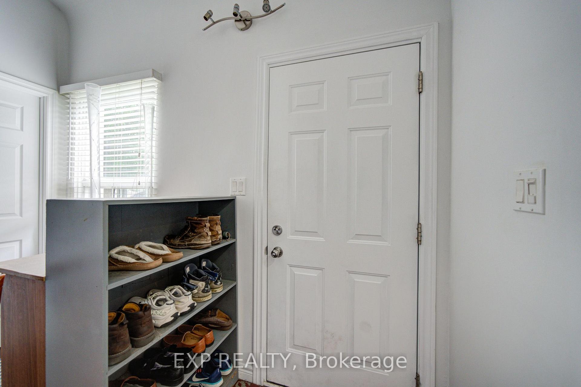 Photo 4 of 176 Sedgemount Drive, Scarborough, Woburn — HOMEH