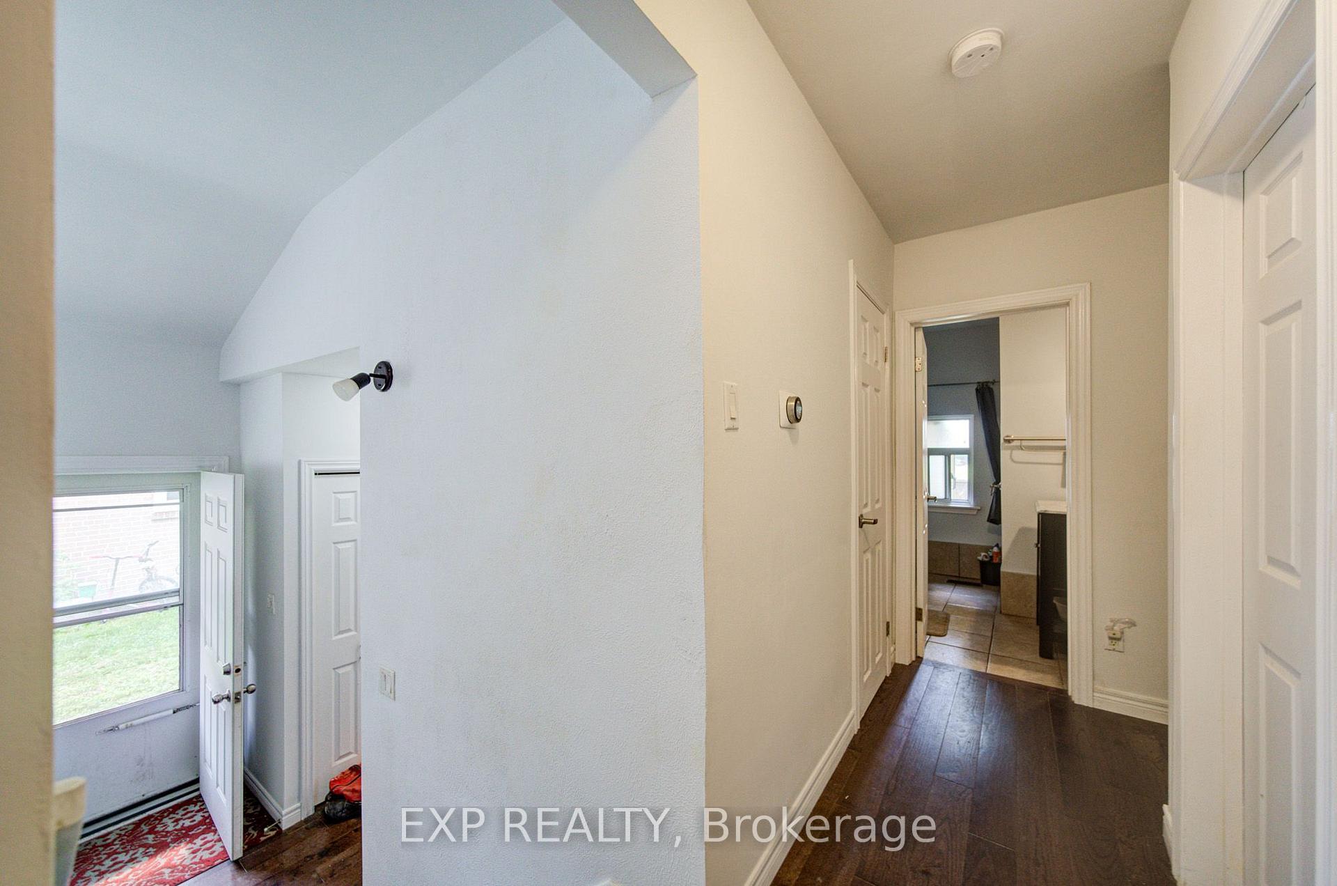 Photo 18 of 176 Sedgemount Drive, Scarborough, Woburn — HOMEH