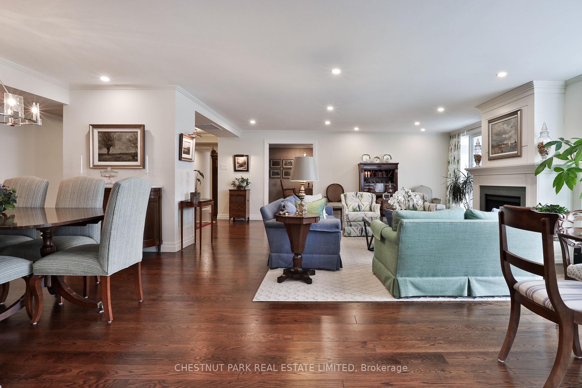 Photo 11 of Unit 1101, 61 St Clair Avenue W, Toronto, Yonge-St. Clair — HOMEH