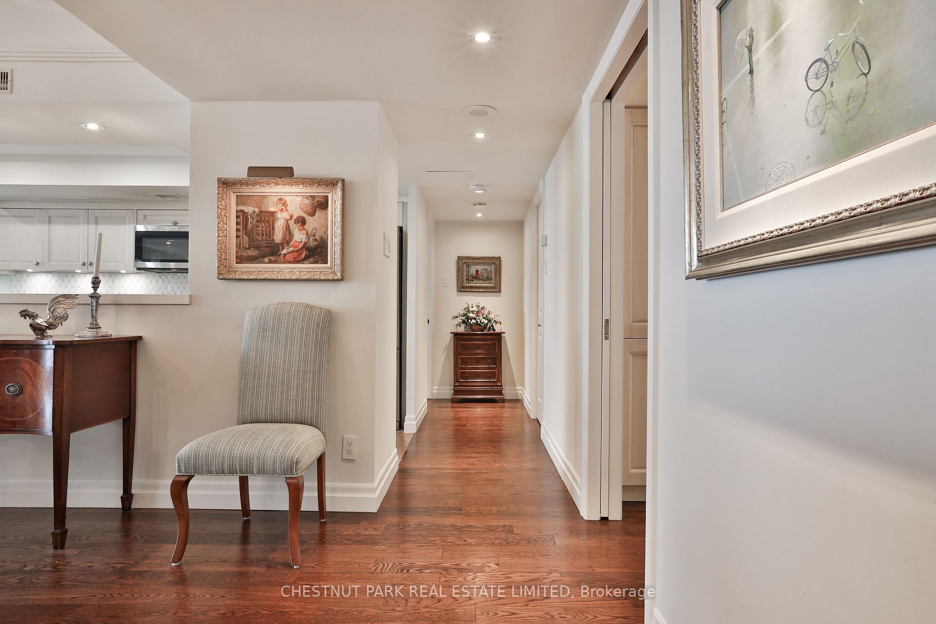 Photo 16 of Unit 1101, 61 St Clair Avenue W, Toronto, Yonge-St. Clair — HOMEH