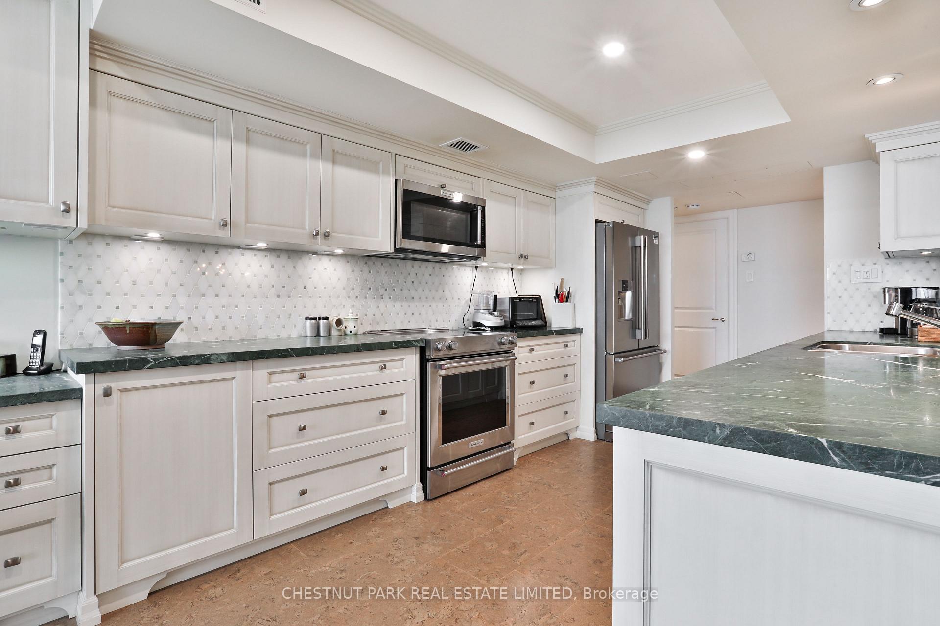 Photo 19 of Unit 1101, 61 St Clair Avenue W, Toronto, Yonge-St. Clair — HOMEH