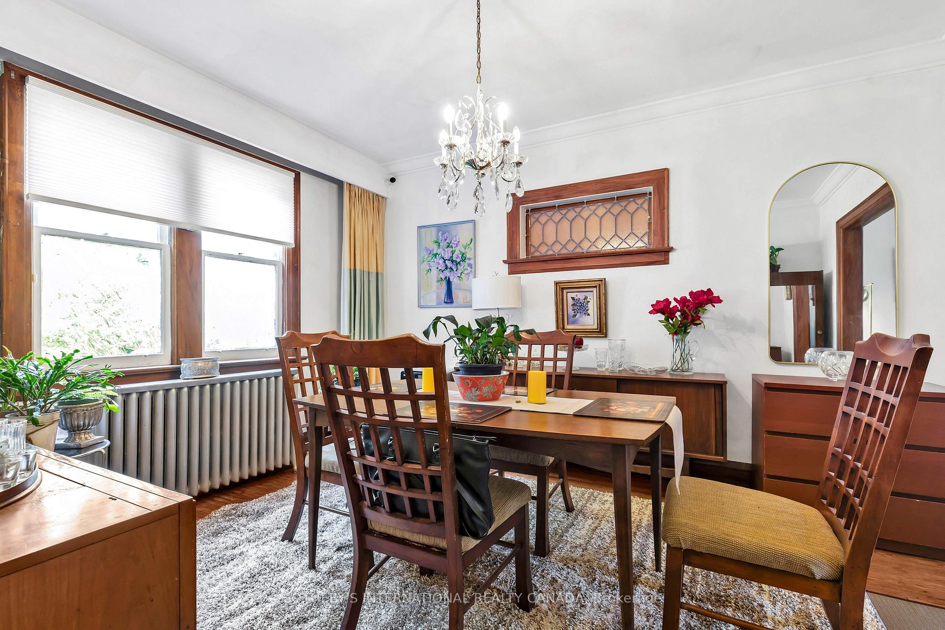 Photo 7 of 36 Hadley Road, Toronto, Mount Pleasant East — HOMEH
