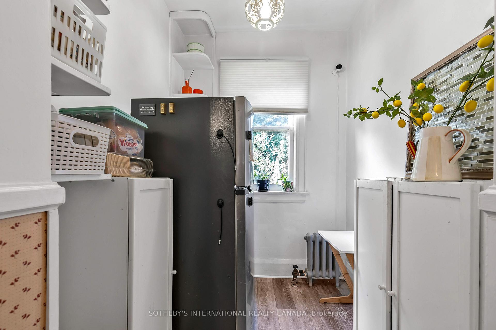Photo 13 of 36 Hadley Road, Toronto, Mount Pleasant East — HOMEH