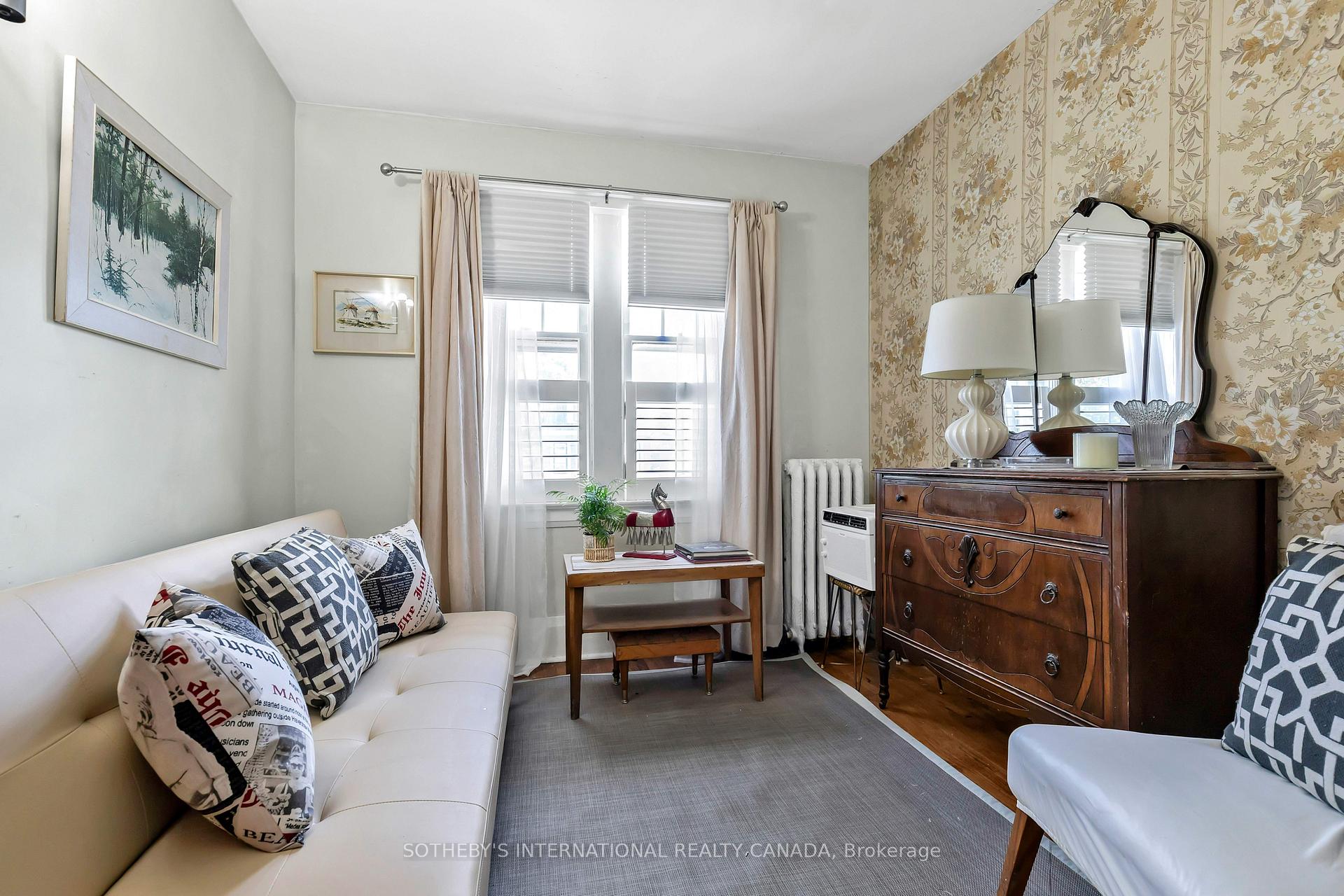 Photo 15 of 36 Hadley Road, Toronto, Mount Pleasant East — HOMEH