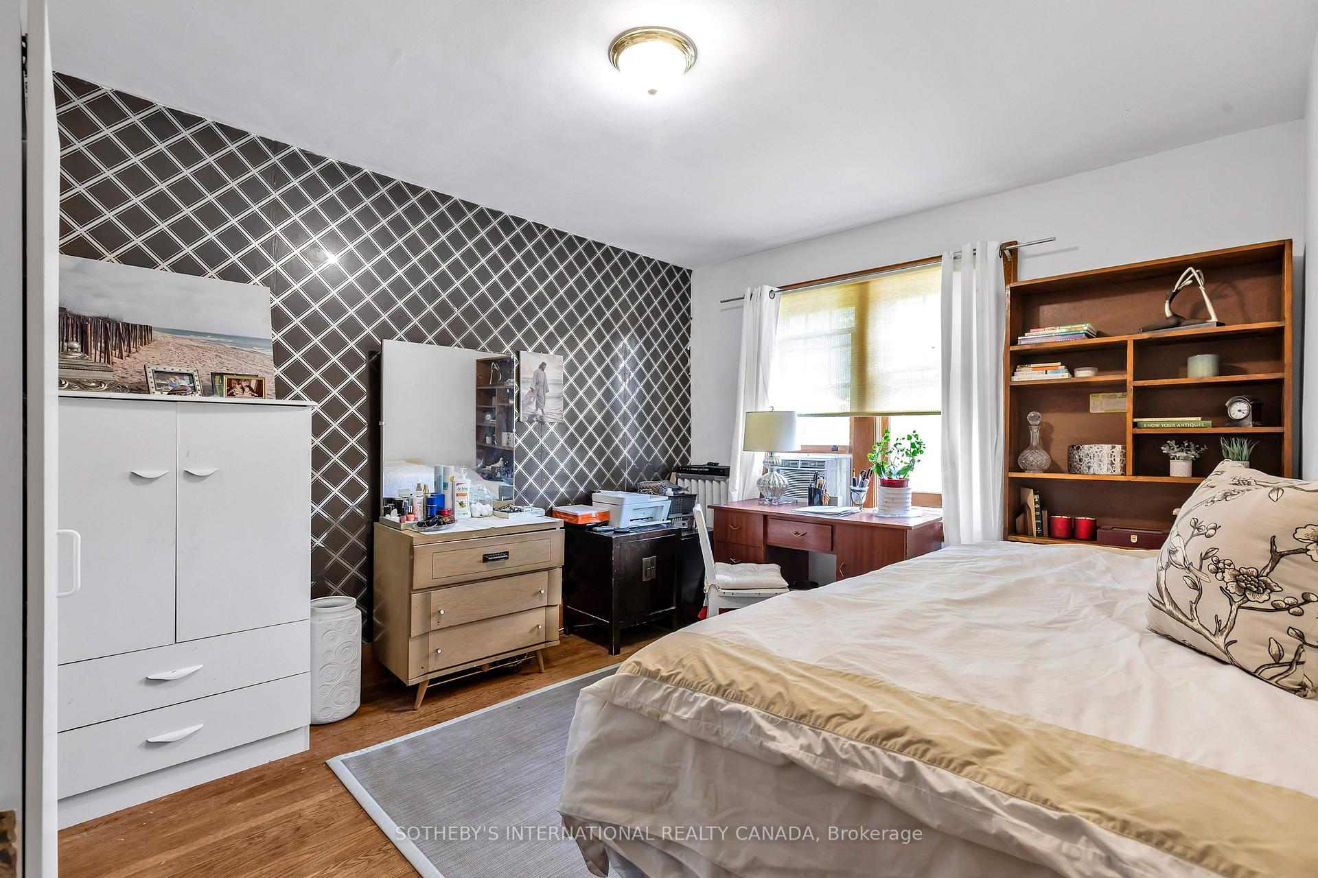 Photo 17 of 36 Hadley Road, Toronto, Mount Pleasant East — HOMEH