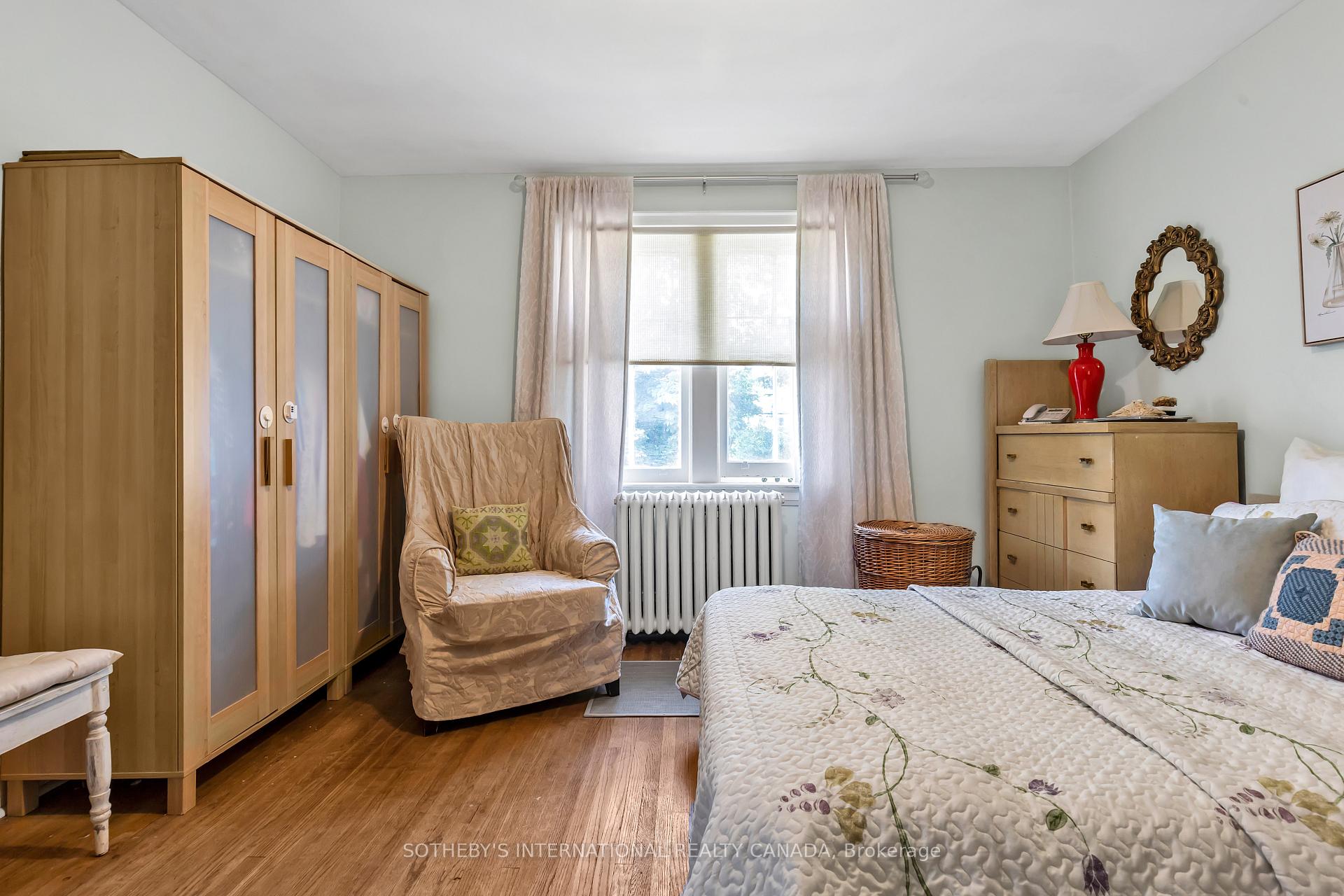 Photo 22 of 36 Hadley Road, Toronto, Mount Pleasant East — HOMEH