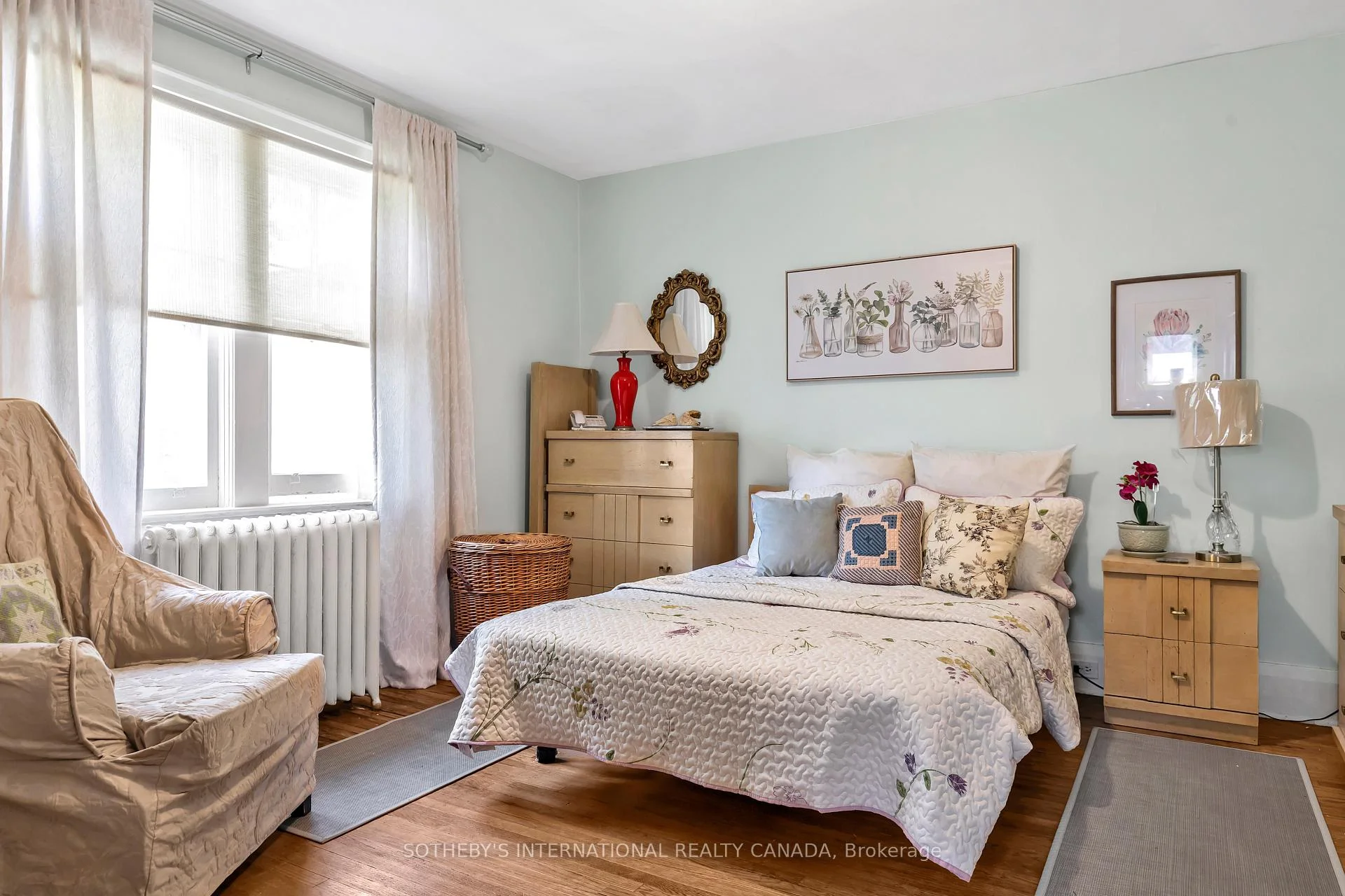 Photo 20 of 36 Hadley Road, Toronto, Mount Pleasant East — HOMEH