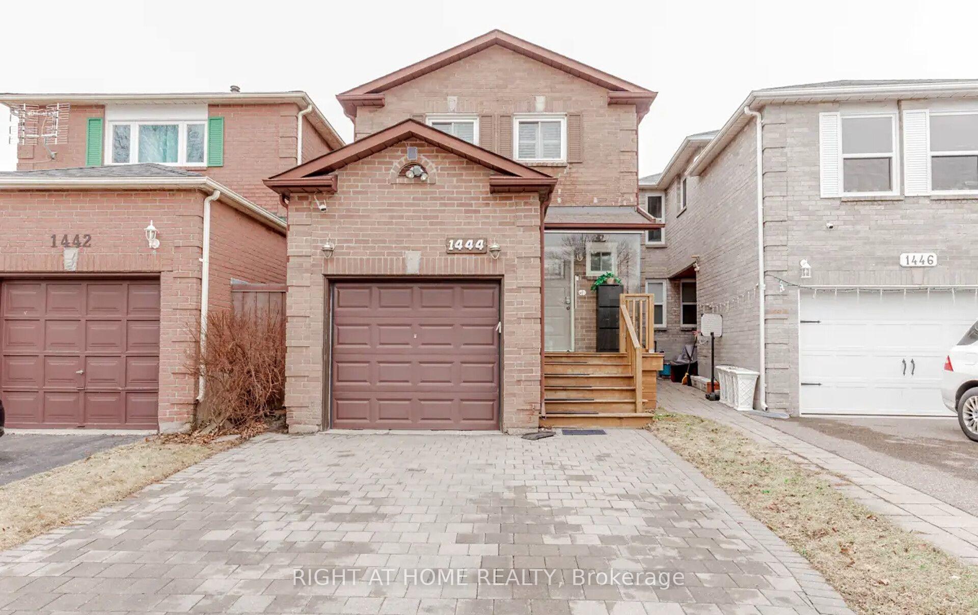 Photo 1 of 1444 Prince John Circle, Oakville, Clearview — HOMEH