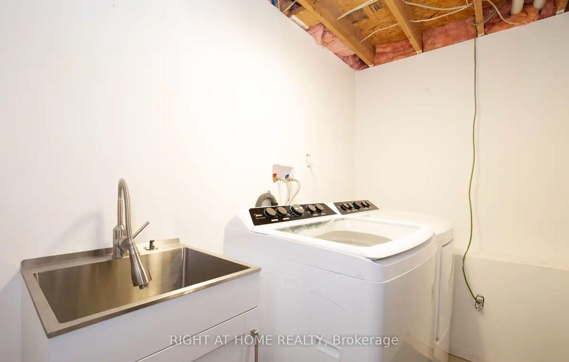 Photo 26 of 1444 Prince John Circle, Oakville, Clearview — HOMEH