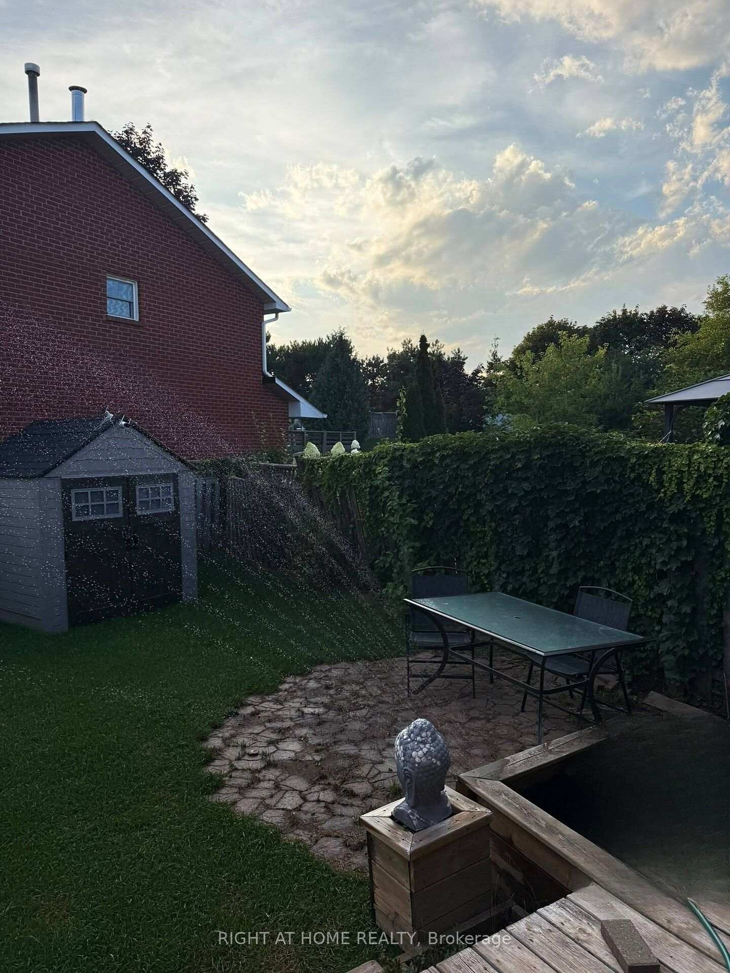 Photo 34 of 1444 Prince John Circle, Oakville, Clearview — HOMEH