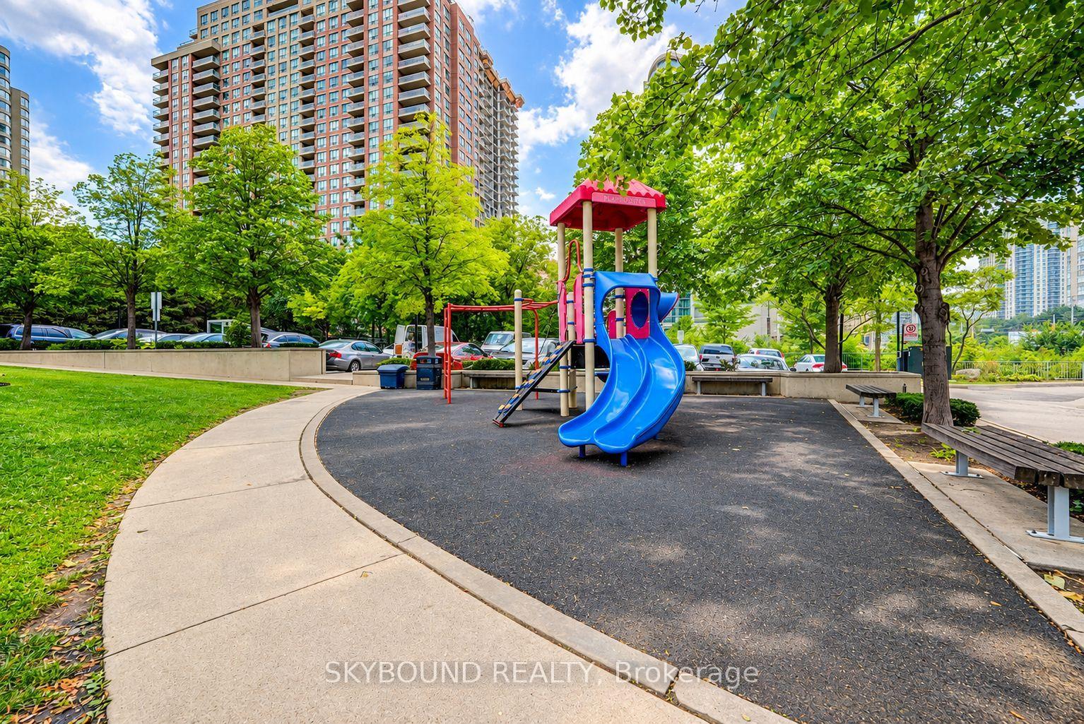 Photo 20 of Unit 1702, 33 Elm Drive W, Mississauga, City Centre — HOMEH