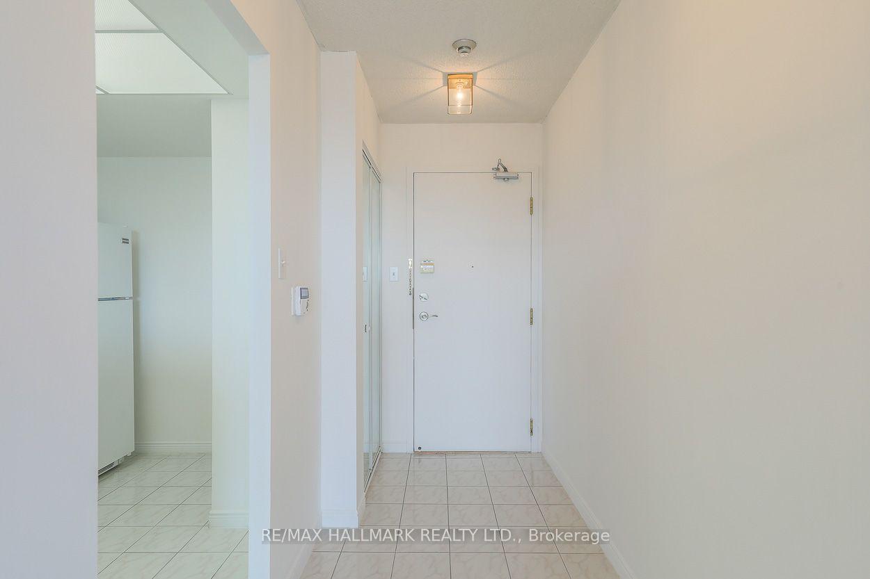 Photo 4 of Unit 978, 1 Greystone Walk Drive, Scarborough, Kennedy Park — HOMEH