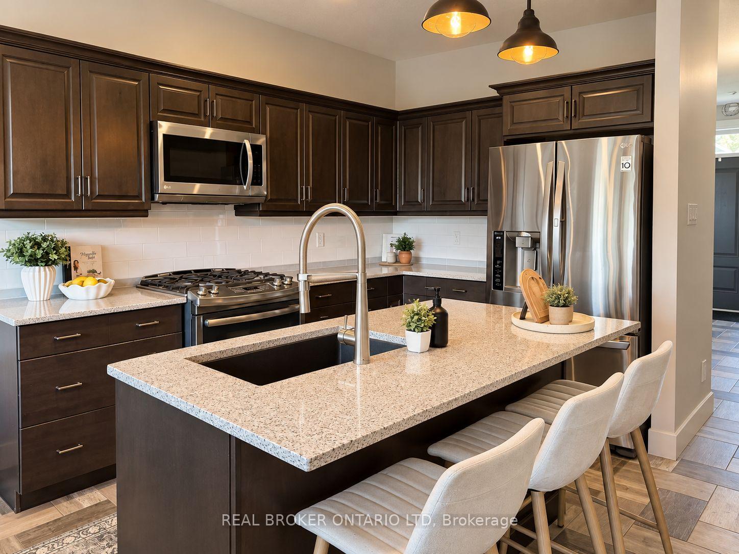 Photo 6 of 22 Queensway Drive, Strathroy-Caradoc, SE — HOMEH