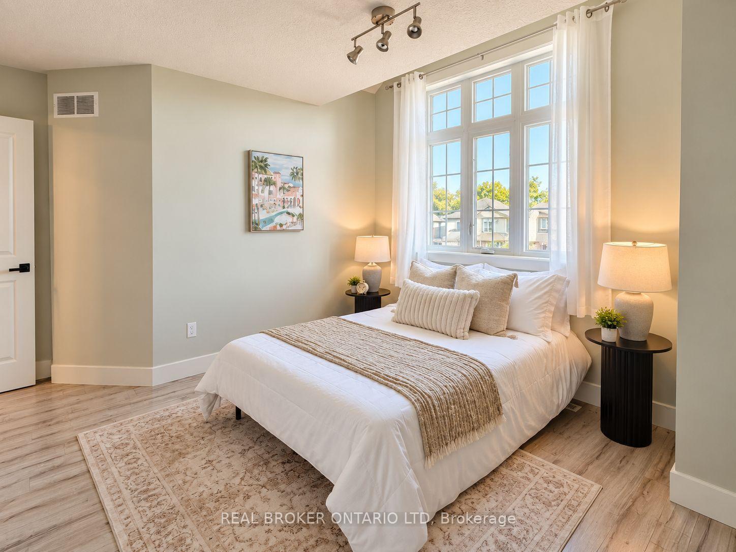 Photo 14 of 22 Queensway Drive, Strathroy-Caradoc, SE — HOMEH