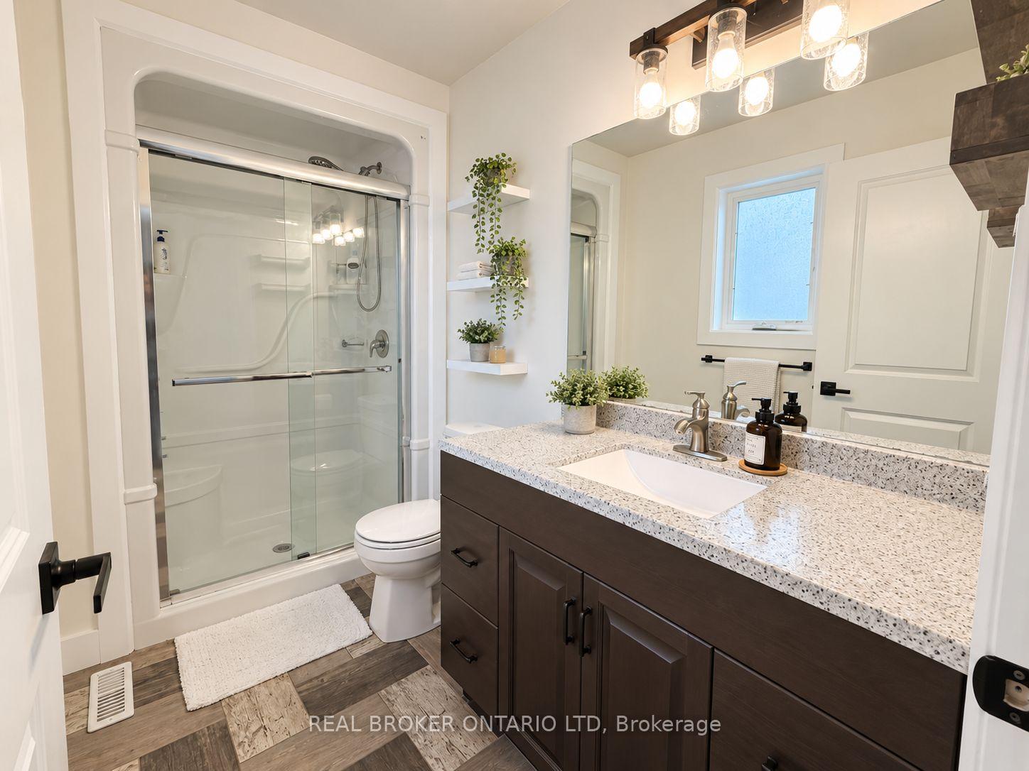Photo 17 of 22 Queensway Drive, Strathroy-Caradoc, SE — HOMEH